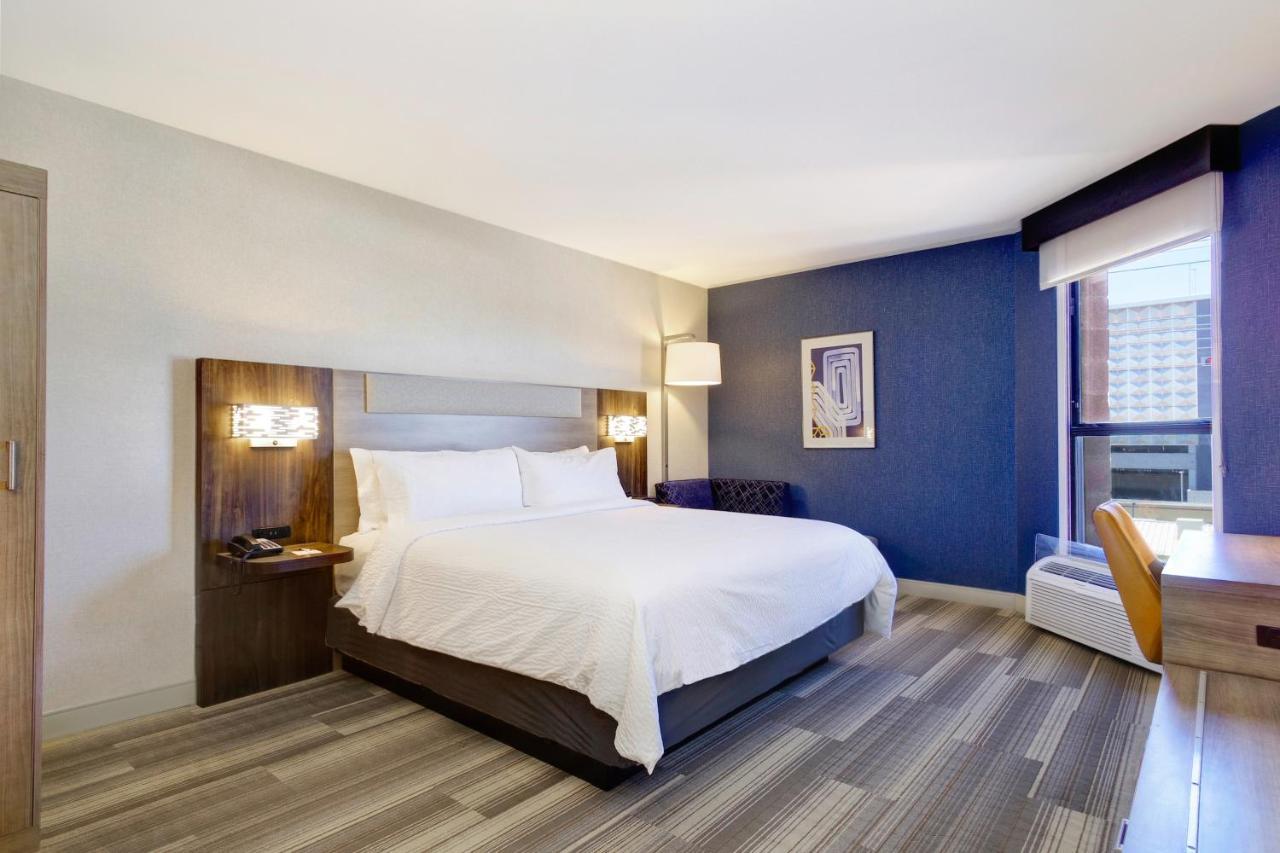 Express & Phoenix - By Ihg